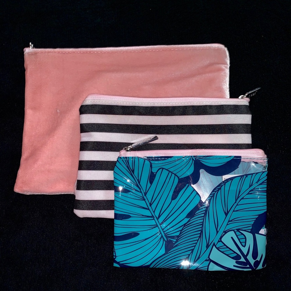 Yobi Pouch set🌴💗